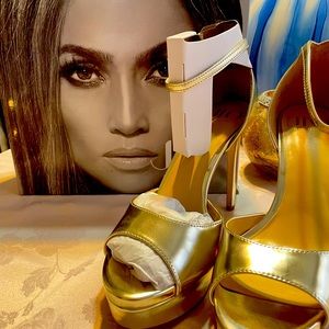 JLO (Jennifer Lopez) Idolina Champagne Colored, Platform Stiletto Shoes.